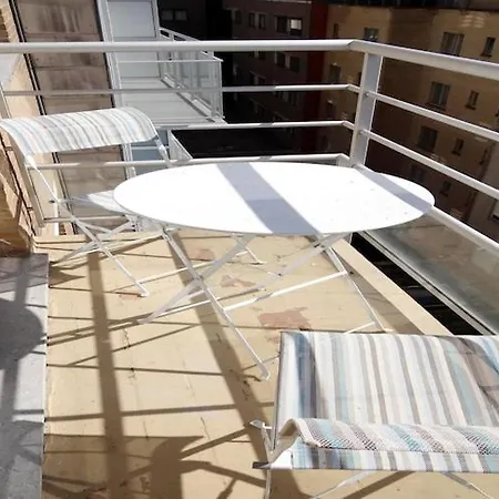 In By The * Nieuwpoort