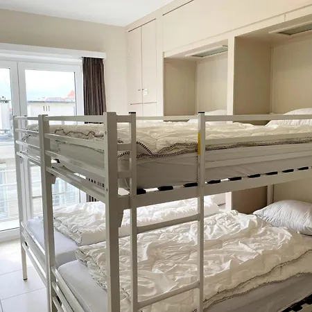 In By The Nieuwpoort