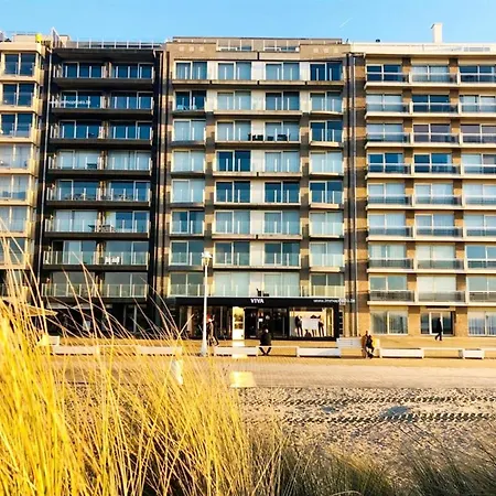 Apartamento In By The *