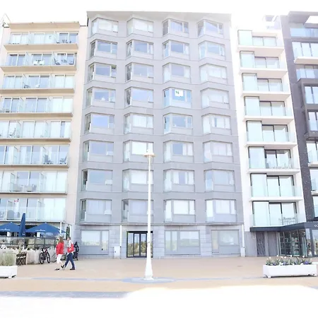 In By The Apartamento