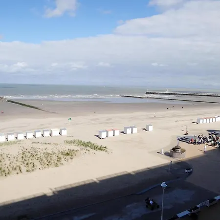 Apartment Velasquez 0504 Right On The Nieuwpoort