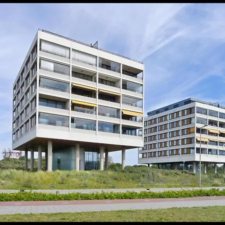 In By The Nieuwpoort